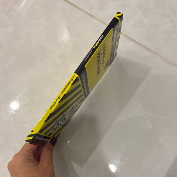 CliffsNotes Julius Caesar Study Guide - Picture 4 of 4